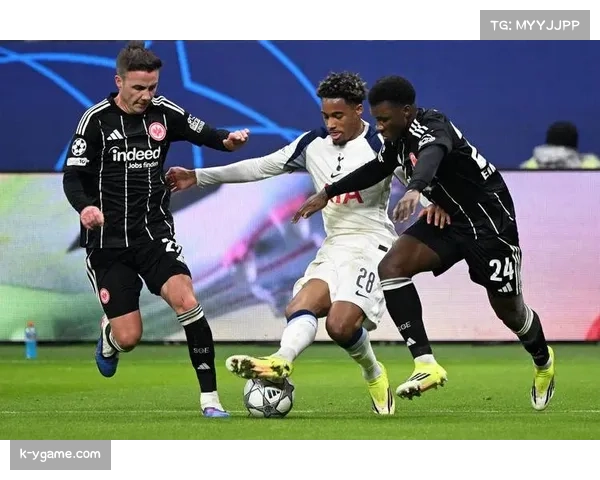 格策传球成功率冠绝全场 核心角色推动法兰克福体系运转